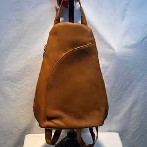 Elegant Tan Crossbody Bag